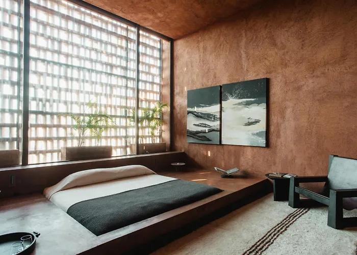 Hotel Further 4*