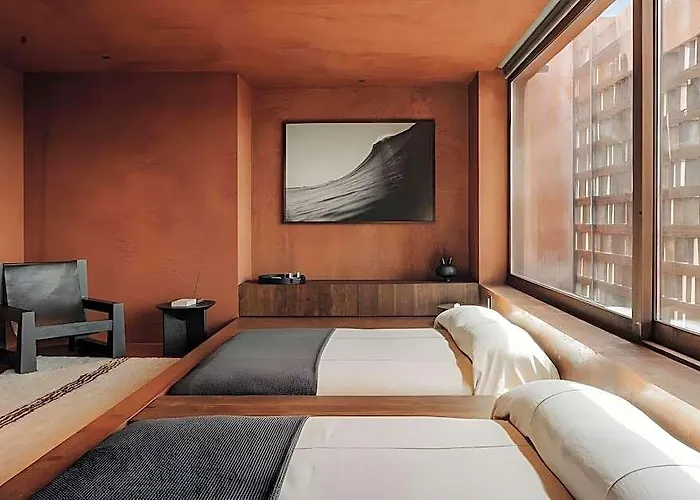 Hotel Further 4*